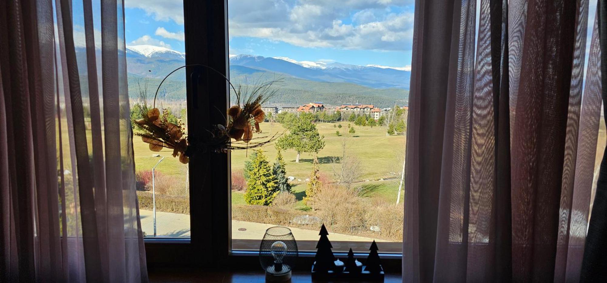 Green Peaks Suite In Pirin Golf & County Club Razlog Exteriér fotografie