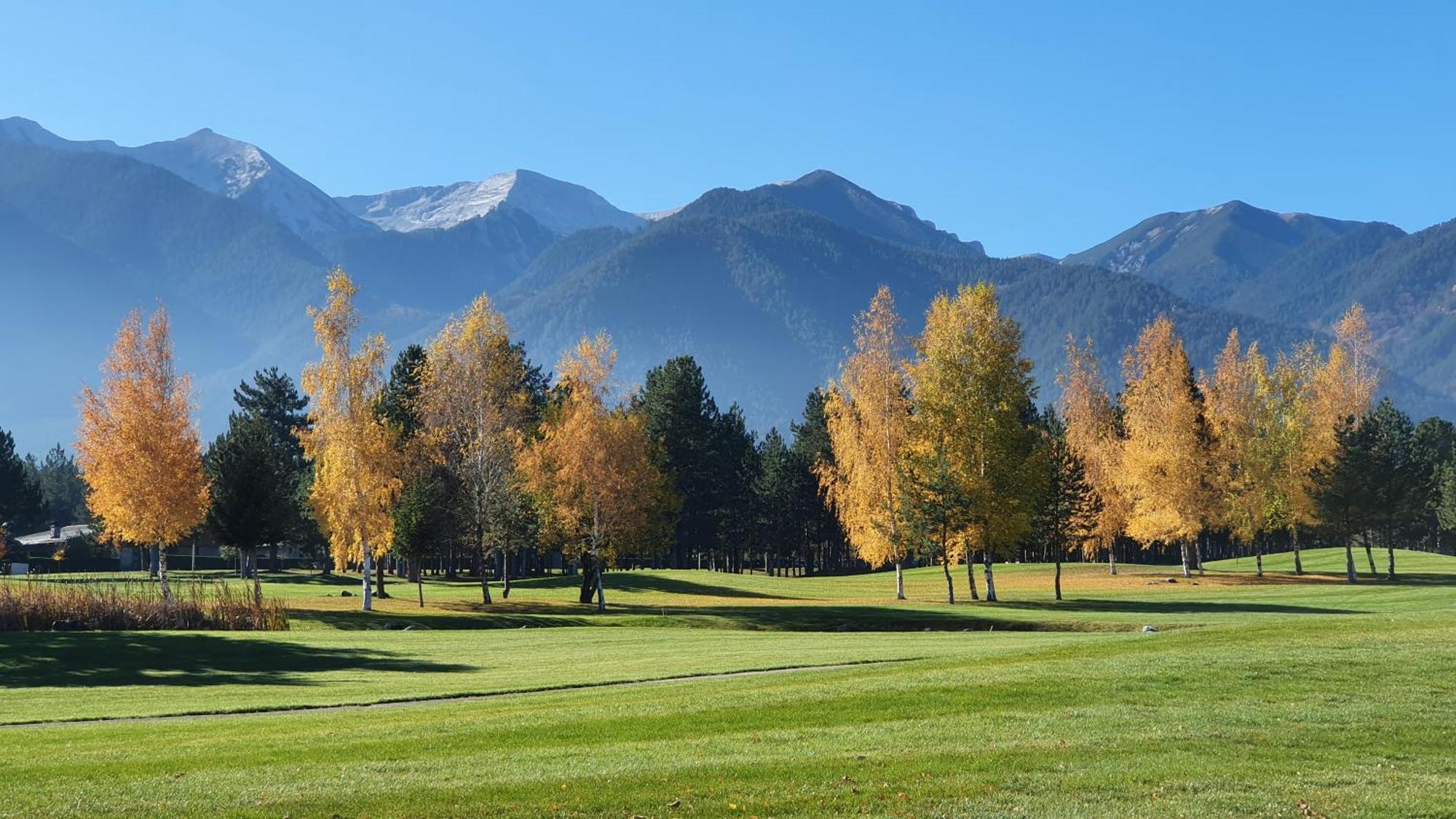Green Peaks Suite In Pirin Golf & County Club Razlog Exteriér fotografie