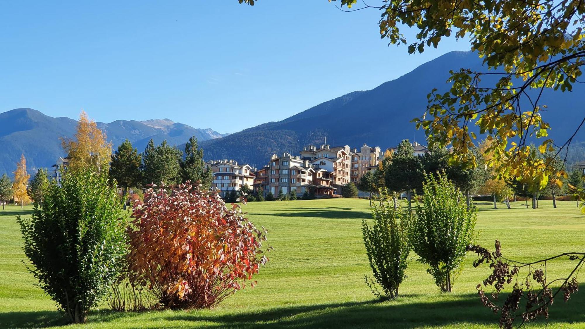 Green Peaks Suite In Pirin Golf & County Club Razlog Exteriér fotografie