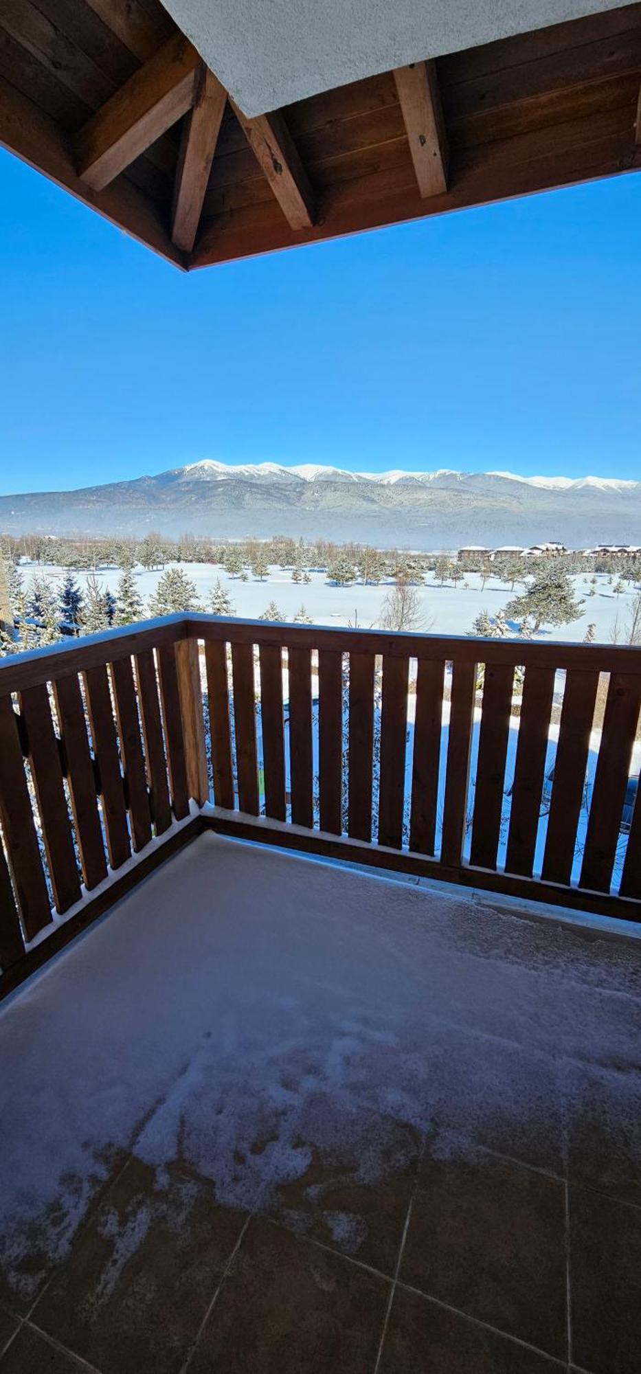 Green Peaks Suite In Pirin Golf & County Club Razlog Pokoj fotografie