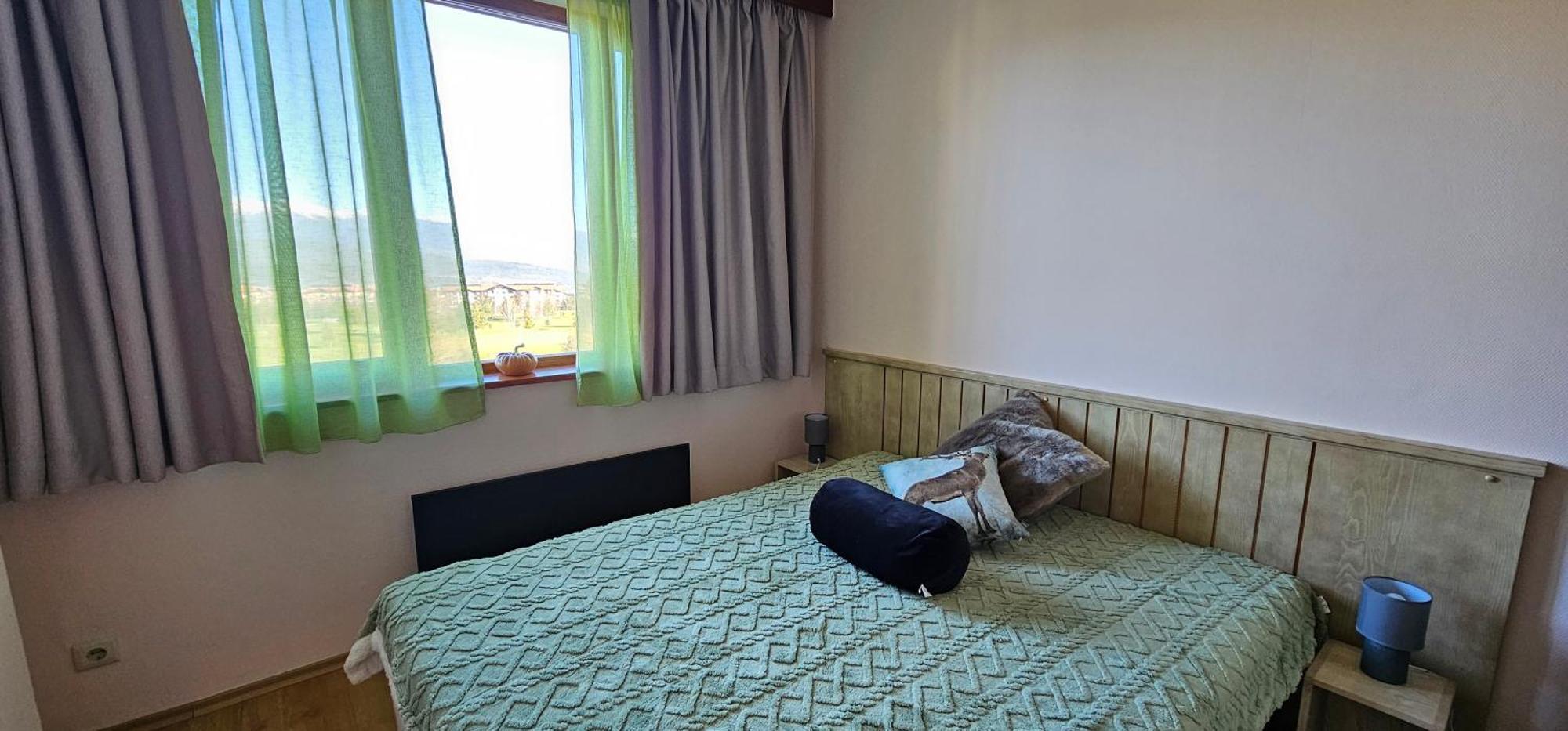Green Peaks Suite In Pirin Golf & County Club Razlog Pokoj fotografie