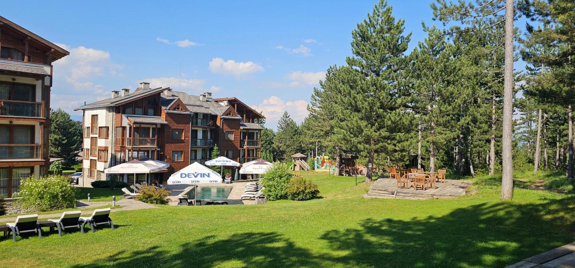 Green Peaks Suite In Pirin Golf & County Club Razlog Exteriér fotografie